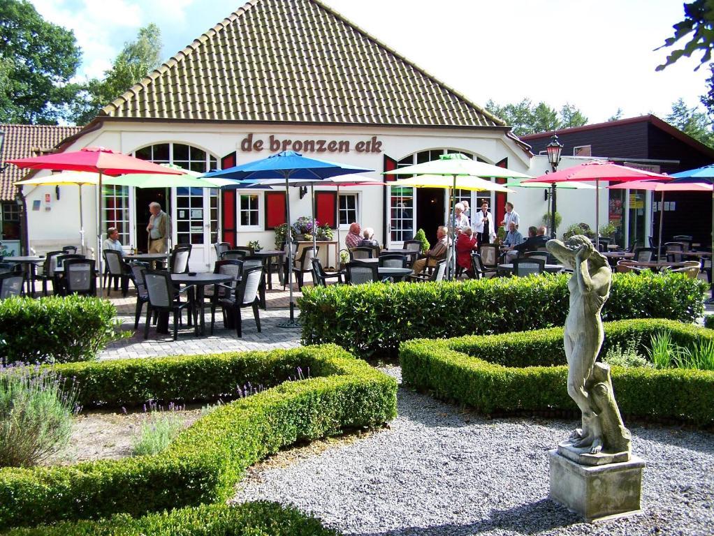 Vakantiepark De Bronzen Eik Sellingen Eksteriør billede